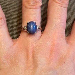 White gold star sapphire ring size 5